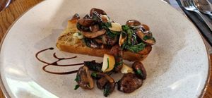 Crostini al Funghi (VO) at Carpenters Arms in Newark
