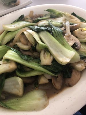 Baby bok choy and mushrooms at Loving Hut in Addison