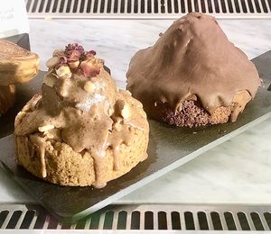 Ice cream cakes at Pawdy Neighbors  in Dubai