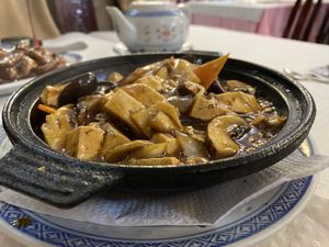 Tofu and algae hot plate  at Nova China in Beja