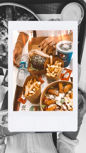  I come today for first time and I recommend it 100%
Delicious hamburgués and nice brownie.
Special thanks to all staff for their kindles and professional service  at Vegan Burger - Dubai Mall in Dubai