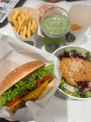 Burger taste like I smoked beef  at Vegan Burger - Dubai Mall in Dubai