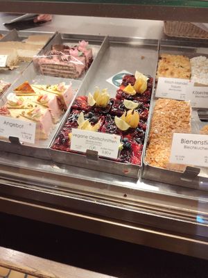 Vegane Obstschnitten at Streiter in Kassel