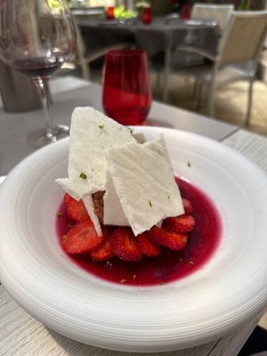   at Le Parvis in Saintes