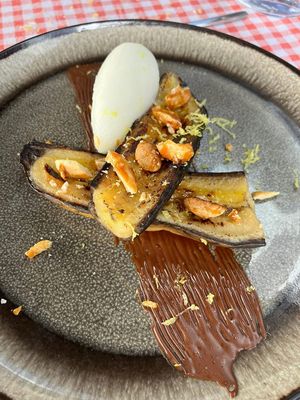   at Entre Nous in Hamois