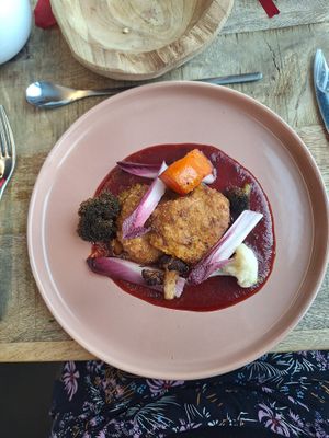  at Entre Nous in Hamois