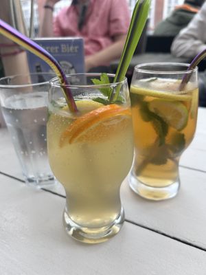 Homemade Limo und Eistee  at Pittis CaféBar Föhr in Wyk Auf Foehr