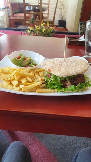Vegan burger and chips at My Veg in Banos