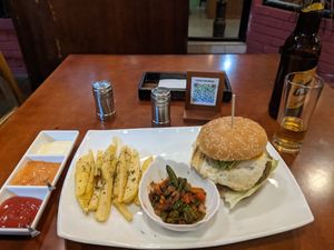Lentil burger at My Veg in Banos
