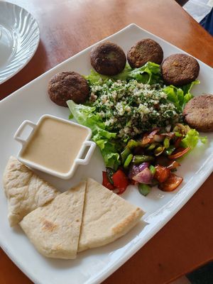 Falafel and hummus at My Veg in Banos