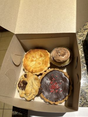   at Vegania Desserts in Montreal