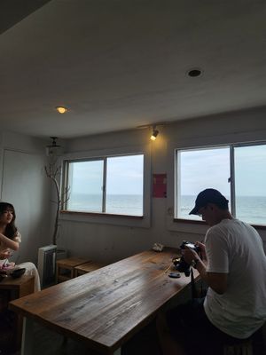Sea view at The Sunrise Shack in Kamakura