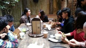 communal table at MANA! - Soho in Hong Kong Island