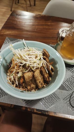 noodle satay at Street Three Restaurant & Bar Kratie in Krong Kracheh