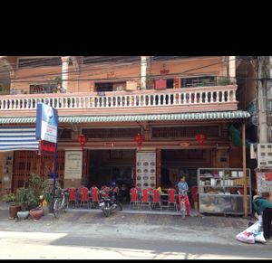 outside view at Mi Chay Vegetarian in Phnom Penh