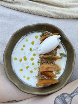apple chújuk (confit apple, crumble, coconut sorbet)  at Vesica in Tulum