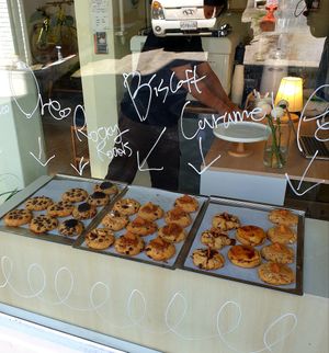 exterior window at Thea 떼아 in Seoul