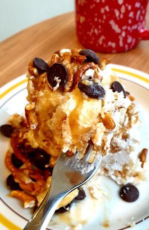 caramel banana pretzel choc chip at Thea 떼아 in Seoul