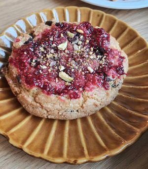 Raspberry cookie at Thea 떼아 in Seoul