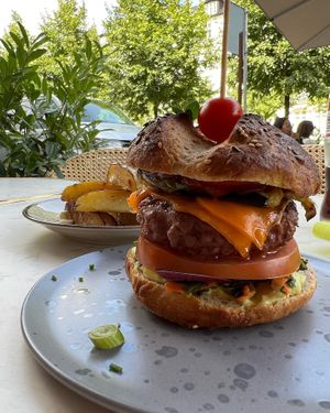 Burger & wedges   at Bistro Verde in Copenhagen