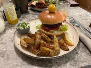 Burger at Bistro Verde in Copenhagen