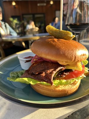 Ok, best bacon cheeseburger Iv ever tried! Yum!   at Bistro Verde in Copenhagen