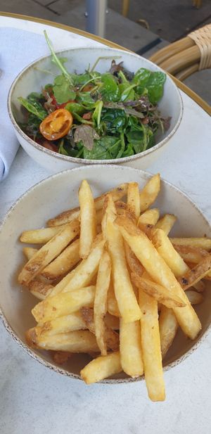 French fries and mixed salad at Bistro Verde in Copenhagen