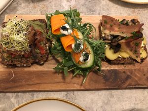 OPEN-FACED SANDWICH WITH VEGAN BEEF,
OPEN-FACED SANDWICH WITH VEGAN SALMON,
OPEN-FACED SANDWICH WITH POTATOES at Bistro Verde in Copenhagen