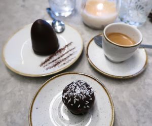 Desserts: Homemade Praliné + Flødebolle at Bistro Verde in Copenhagen