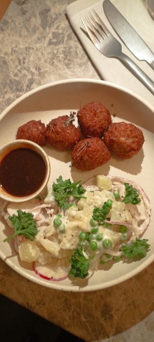 Frikadeller Classic at Bistro Verde in Copenhagen