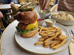Burger at Bistro Verde in Copenhagen