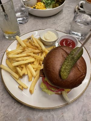 The burger  at Bistro Verde in Copenhagen
