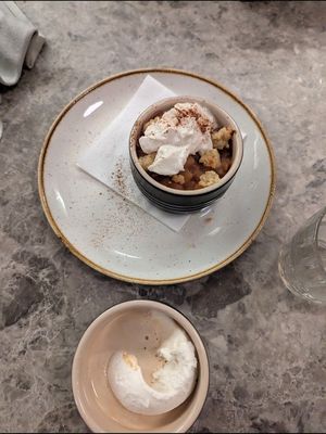 Apple crumble and affogato at Bistro Verde in Copenhagen