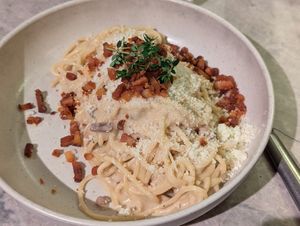 Spaghetti Carbonara at Bistro Verde in Copenhagen