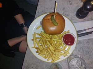 Der Burger 🤭 at Bistro Verde in Copenhagen