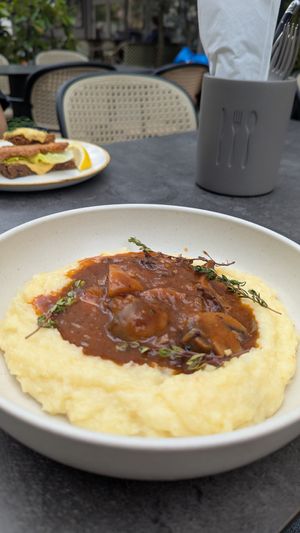Mushroom bourguignon at Bistro Verde in Copenhagen