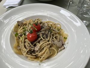 Spaghetti al Tartufo  at CARINO Vegetarisches Restaurant & Weinbar in Hamburg
