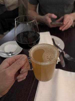 Warm alcoholic seasonal drink  at CARINO Vegetarisches Restaurant & Weinbar in Hamburg