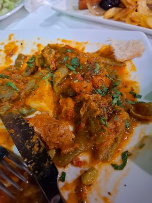 Green beans in tomato sauce with potatoes at Taverna Vergina in Crete