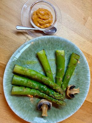 asparagus grilled at Restaurant Xabec Calella de Palafrugell in Palafrugell