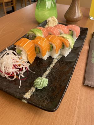 Inside outside, Lachs, Thunfisch und Avocado   at Miss Vegan in Berlin