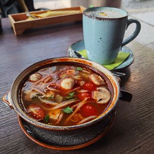 Vorspeise & Tee at Miss Vegan in Berlin