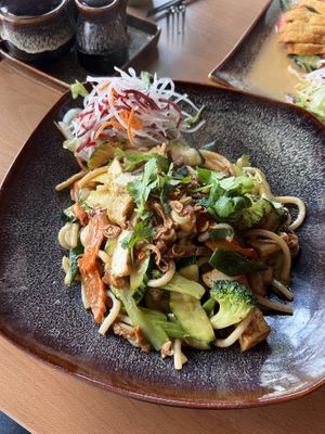  Udon-Nudeln Xao (fried udon with vegetables, seitan and tofu)  at Miss Vegan in Berlin