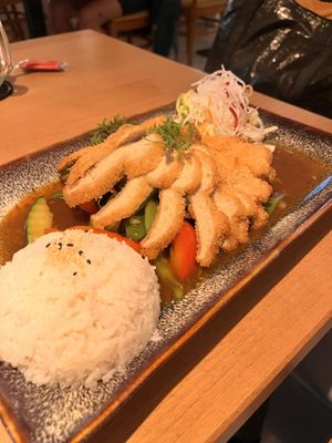 Hauptspeise veganes Hähnchen  at Miss Vegan in Berlin