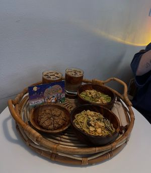 Basil and Truffle Pasta, oat Café Latte and a cookie~  at Café BDRO in Seoul