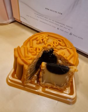 ~ 2/8/22 at Delcie's Desserts and Cakes in Central Singapore