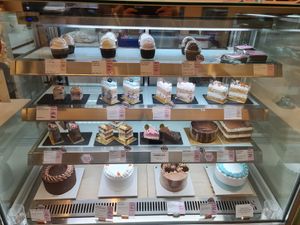 ~ 2/8/22 at Delcie's Desserts and Cakes in Central Singapore