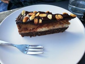 Snickers cake for 6,5€ at Funk You Natural Food in Berlin