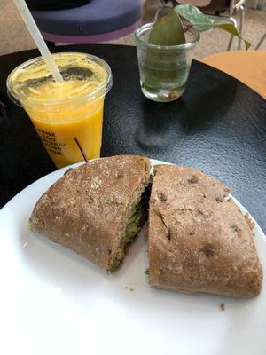 Berlin beach juice and sensation sandwich  at Funk You Natural Food in Berlin