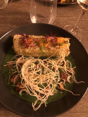 Soupe ortie, tofu, focaccia    at Restaurant l'Angelus in Montpellier